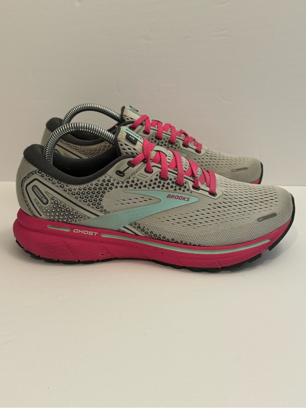 Brooks Ghost 14 Women's Size 9.5 B (Medium) Running Shoes Gray Pink Yucca
